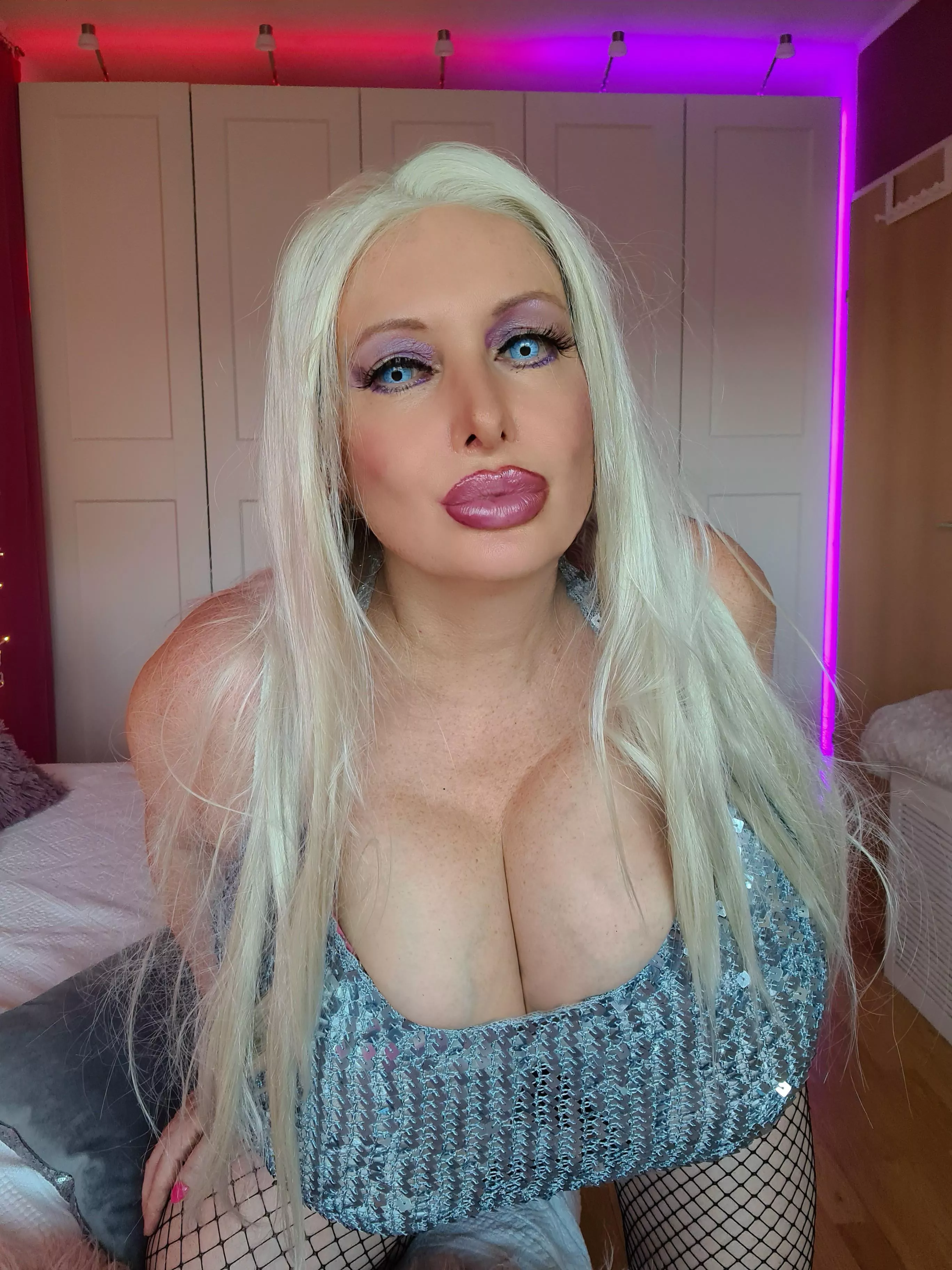 Would you take me to the club or fuck me right away?