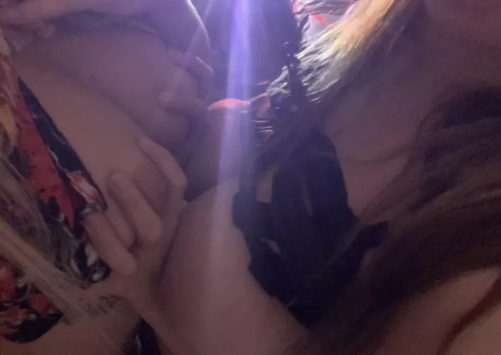 Would you titty fuck us ? 💕