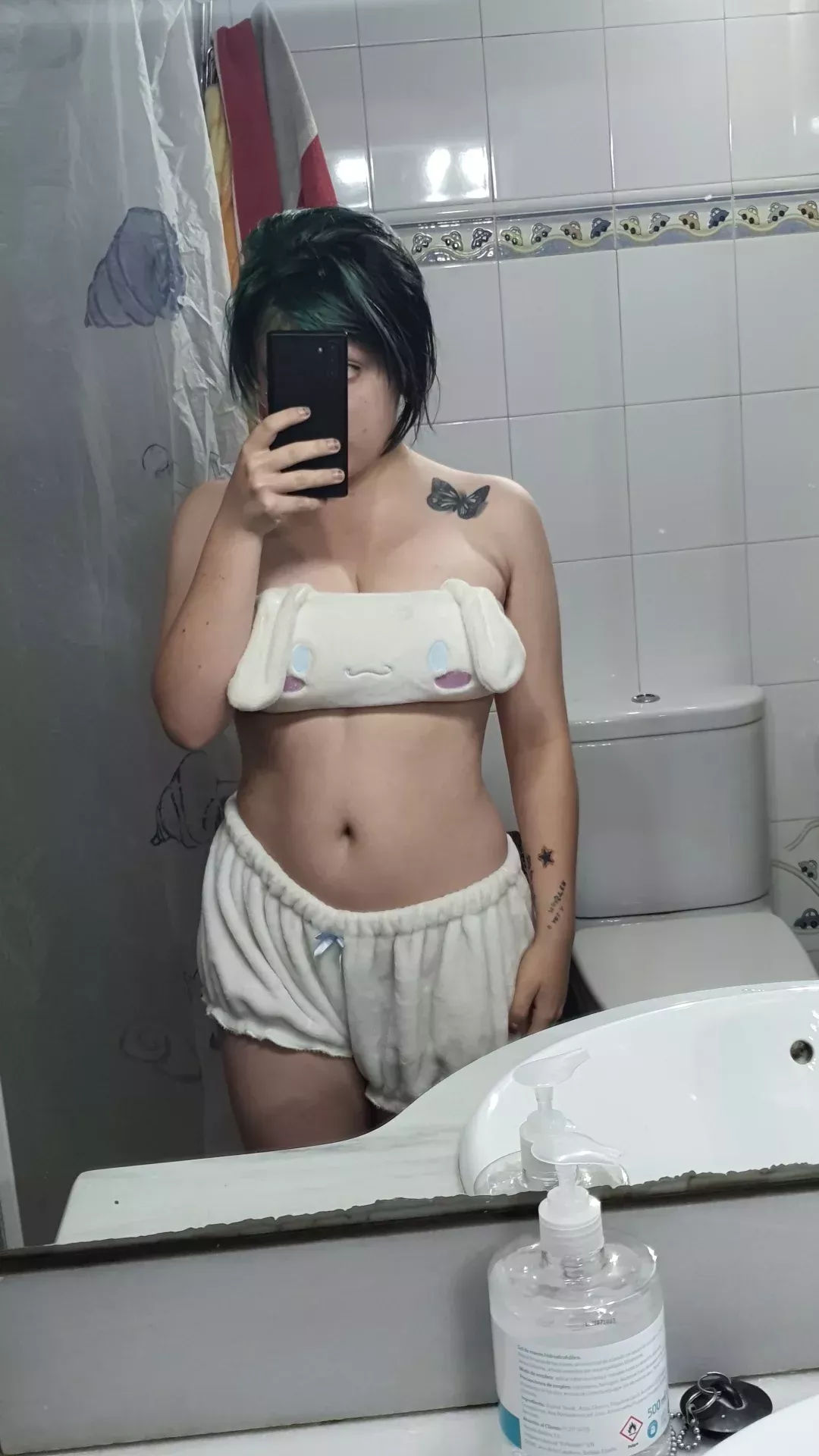 would you undress me if you see me with my cinnamon pijama ? 👀