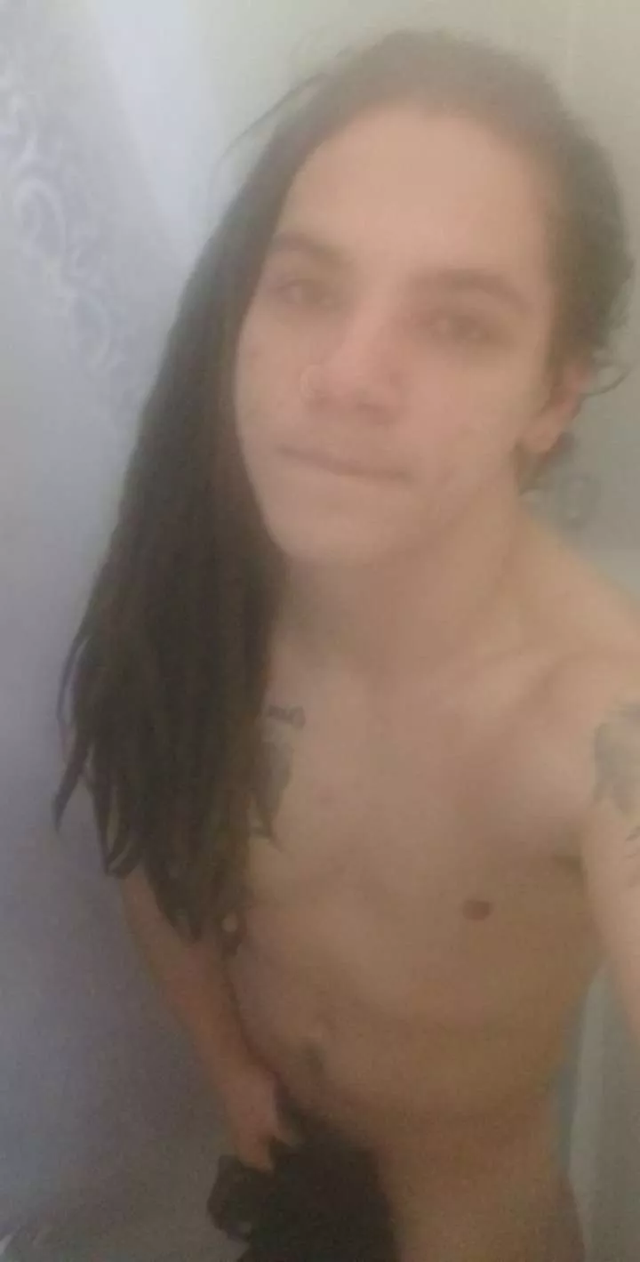 Would you wash my back for me..? 😘