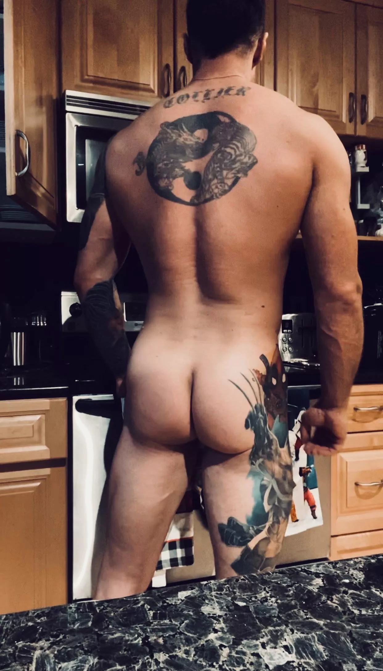 Would you watch (m)y cooking show?! 🍑 👨‍🍳