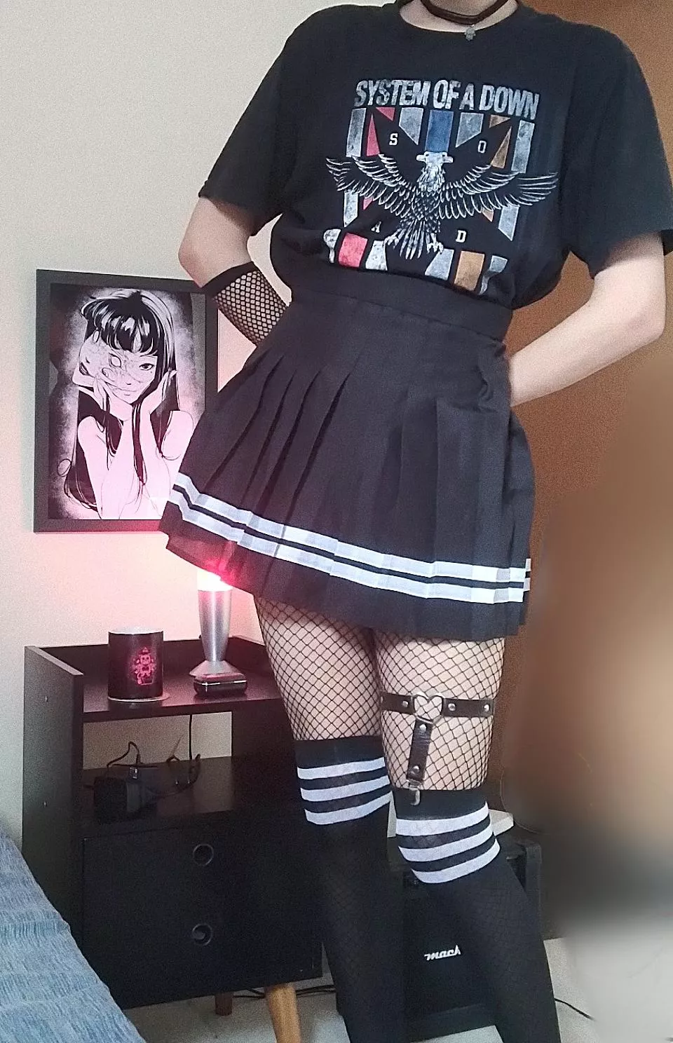 wouldn't be cool if we hold hands and go shopping?