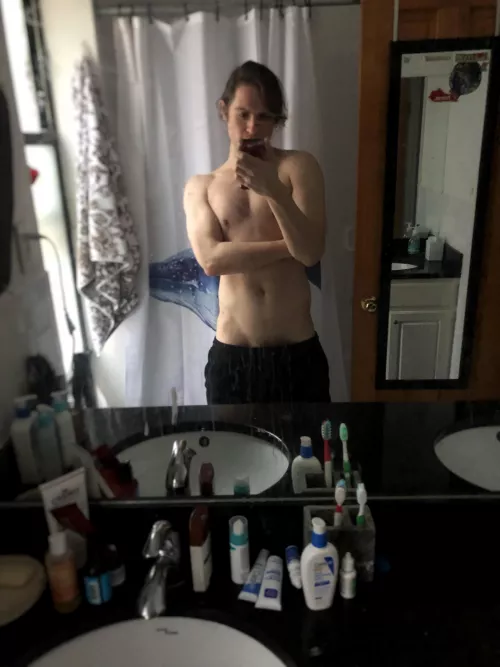 Wow, I’m starting to get a V-line and YET I have no one to trace it with their tongue. Absurd.