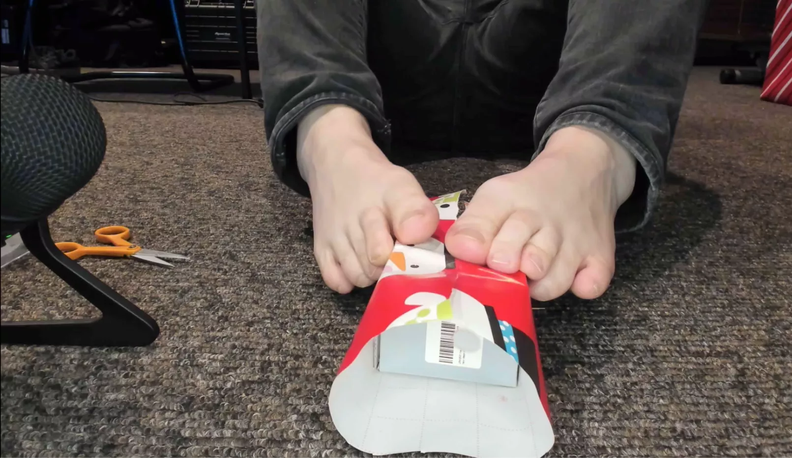 Wrapping Your Christmas Present with my Feet - Repost from /r/ToeTrance