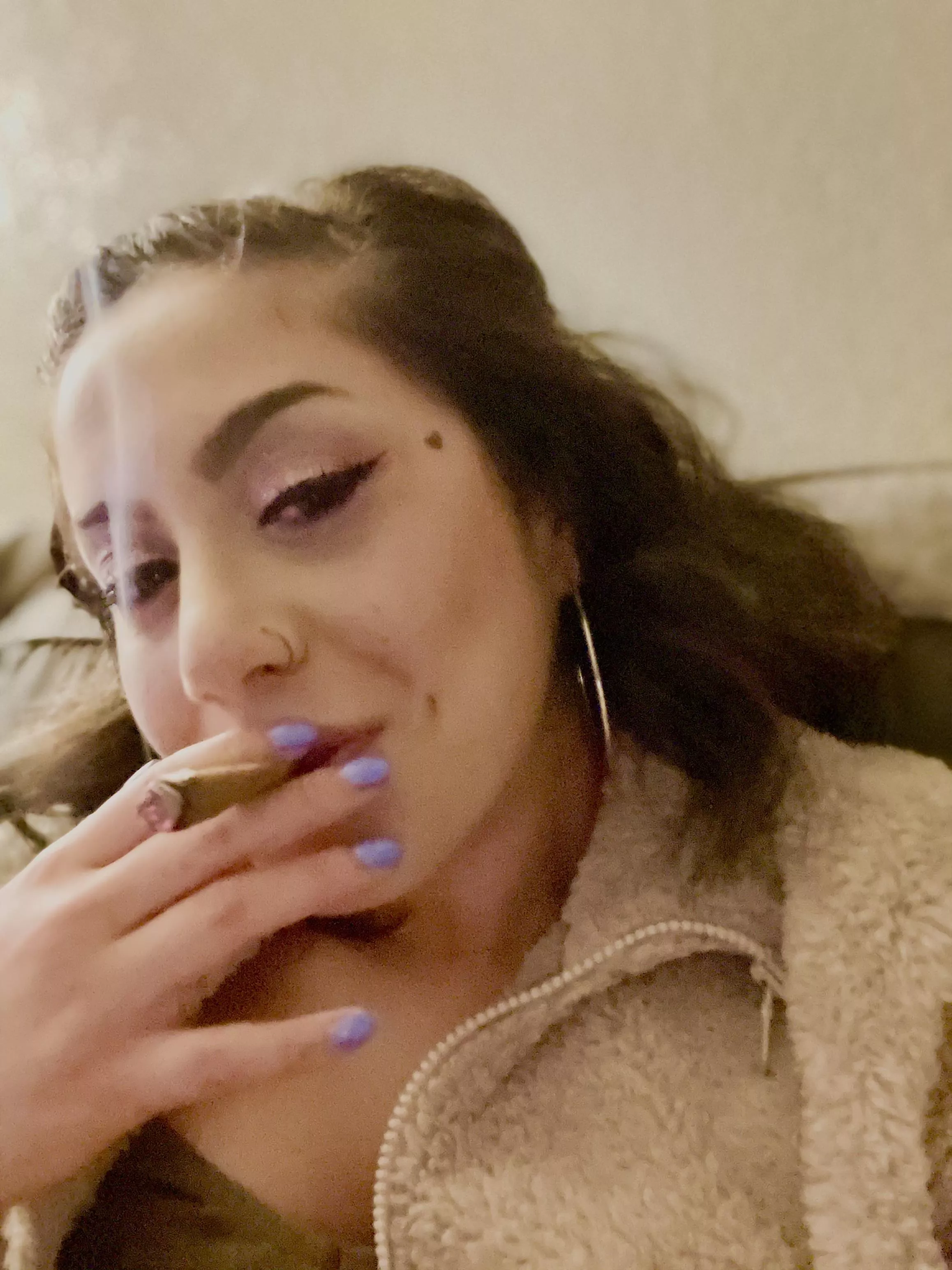 Wya come smoke me out 🧚‍♀️✨