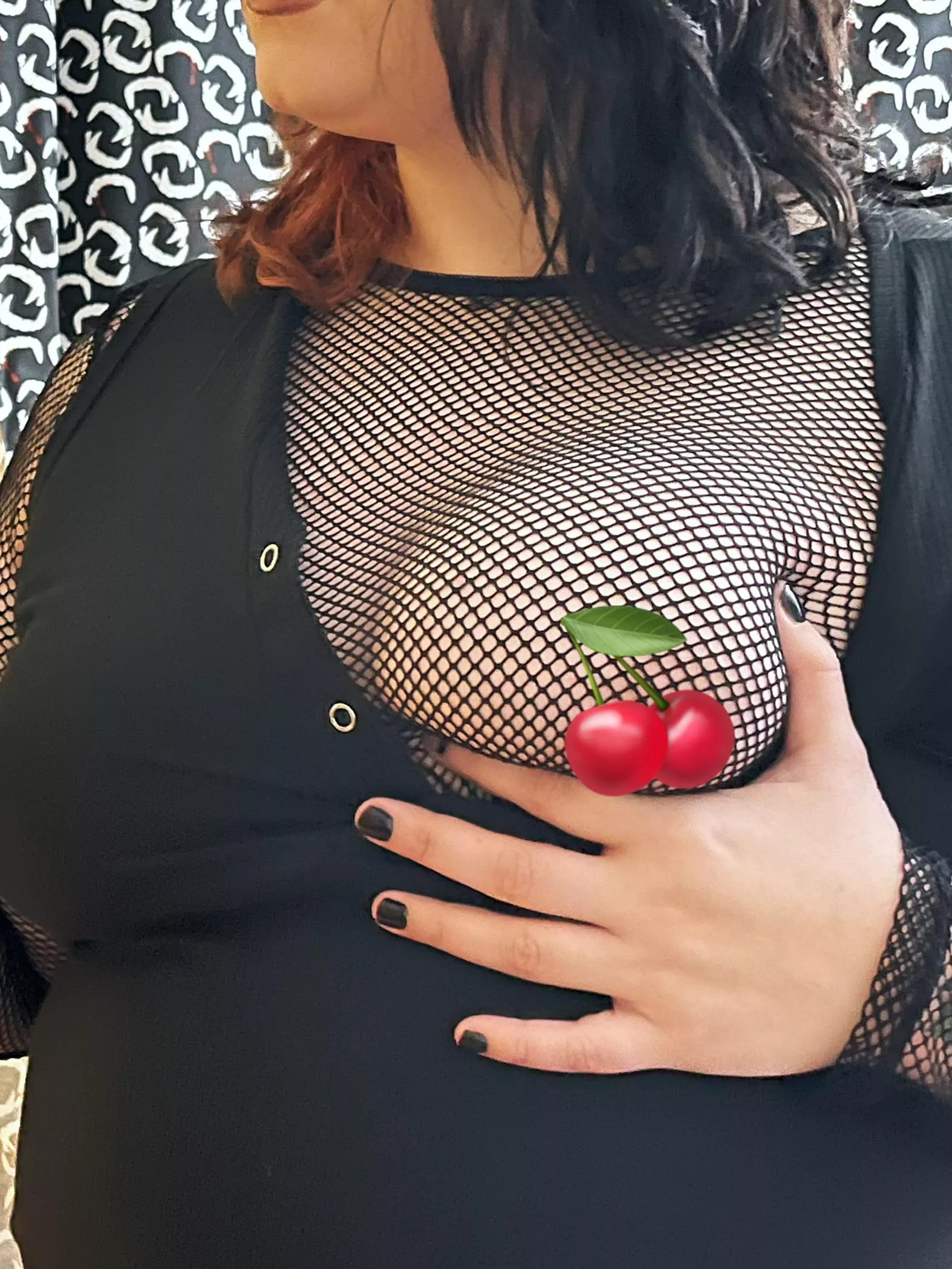 Wyd if you see me in the club in this? 🖤 Check out my FREE OnlyFans to see more pics & vids 🥀 Daily posts, dick ratings, sexting, & no PPV 🦇 Link in comments 🕸