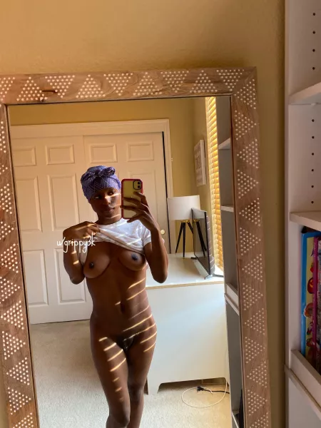 Wyd right now? Why donโt you come eat me out?๐