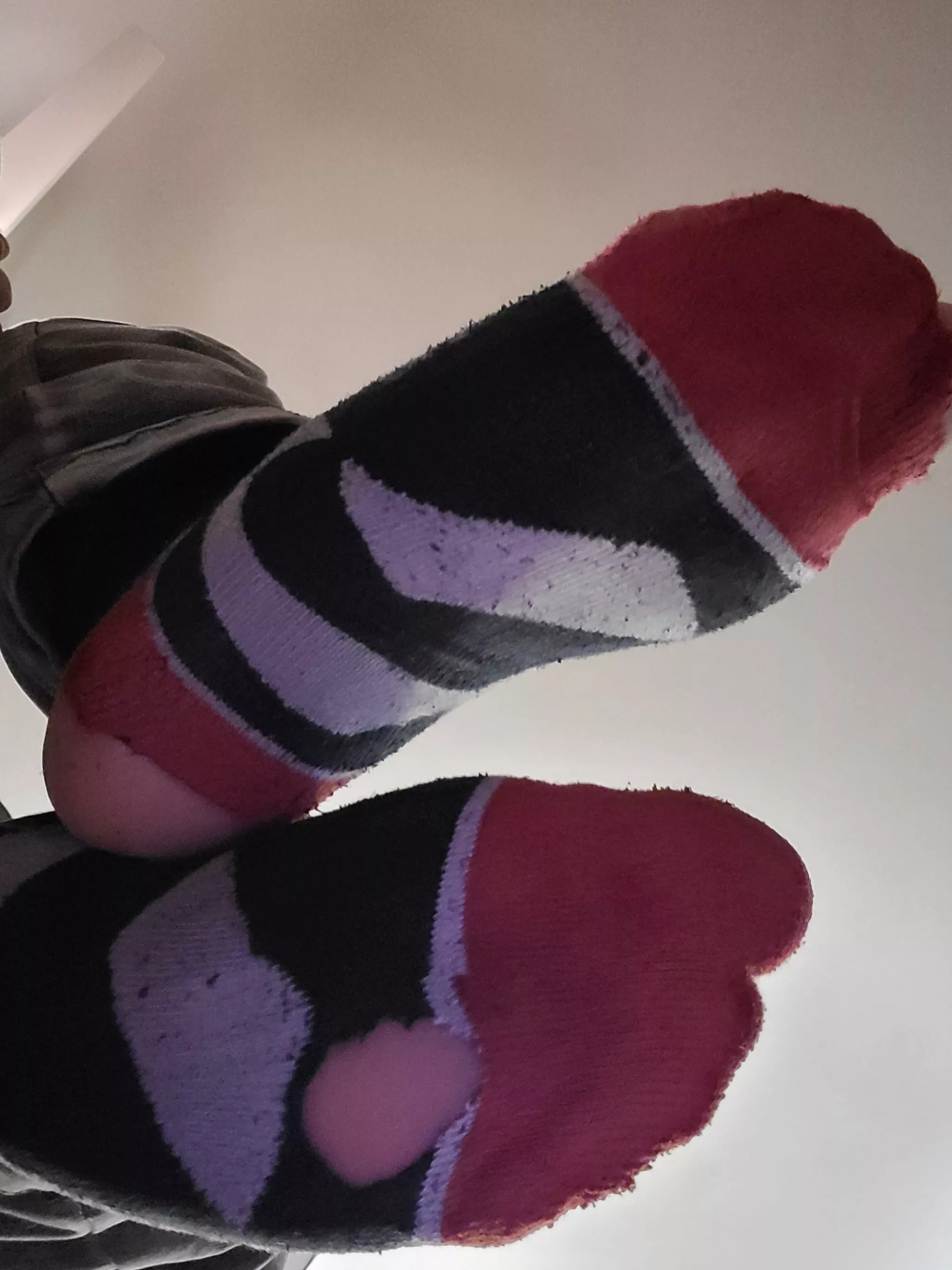 Yep. They stink. Yep. They are going on your face.