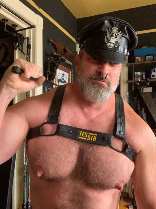 yes sir (x-post r/LeatherDaddies)