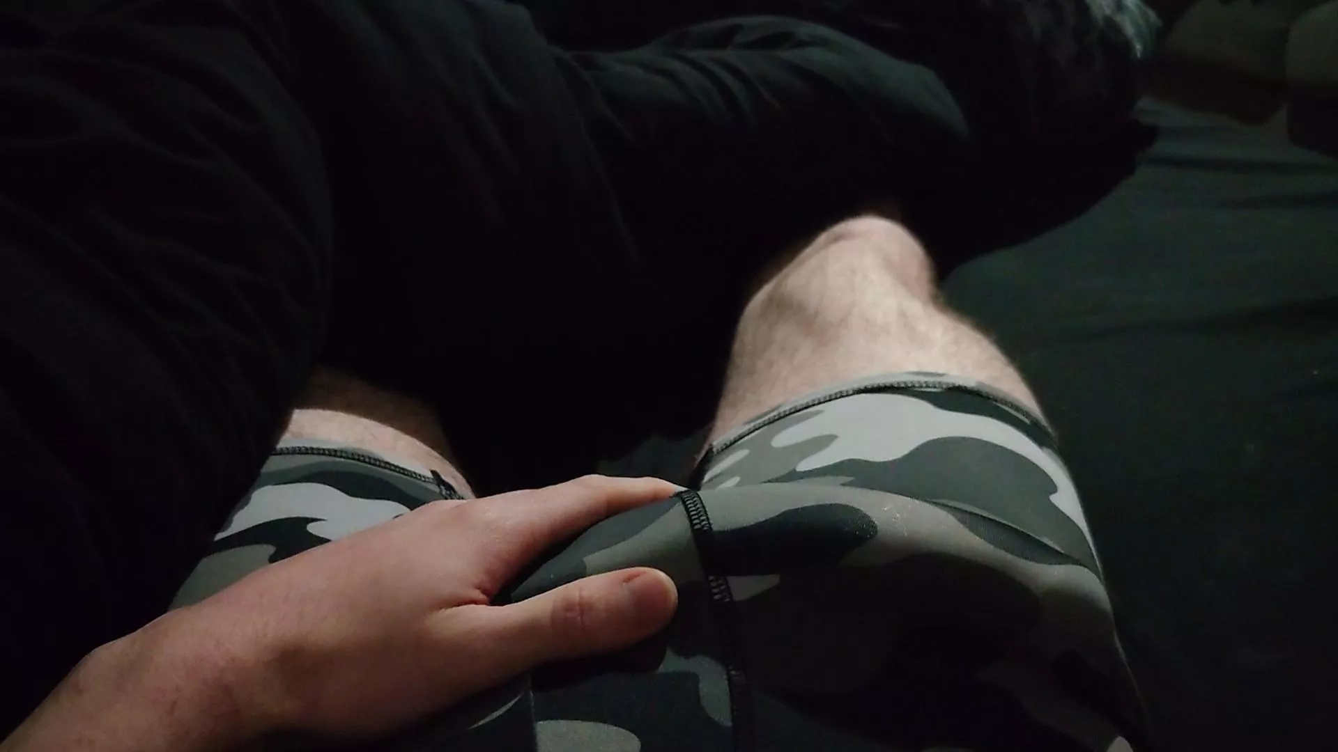 Yes your allowed to get your hand under 😜