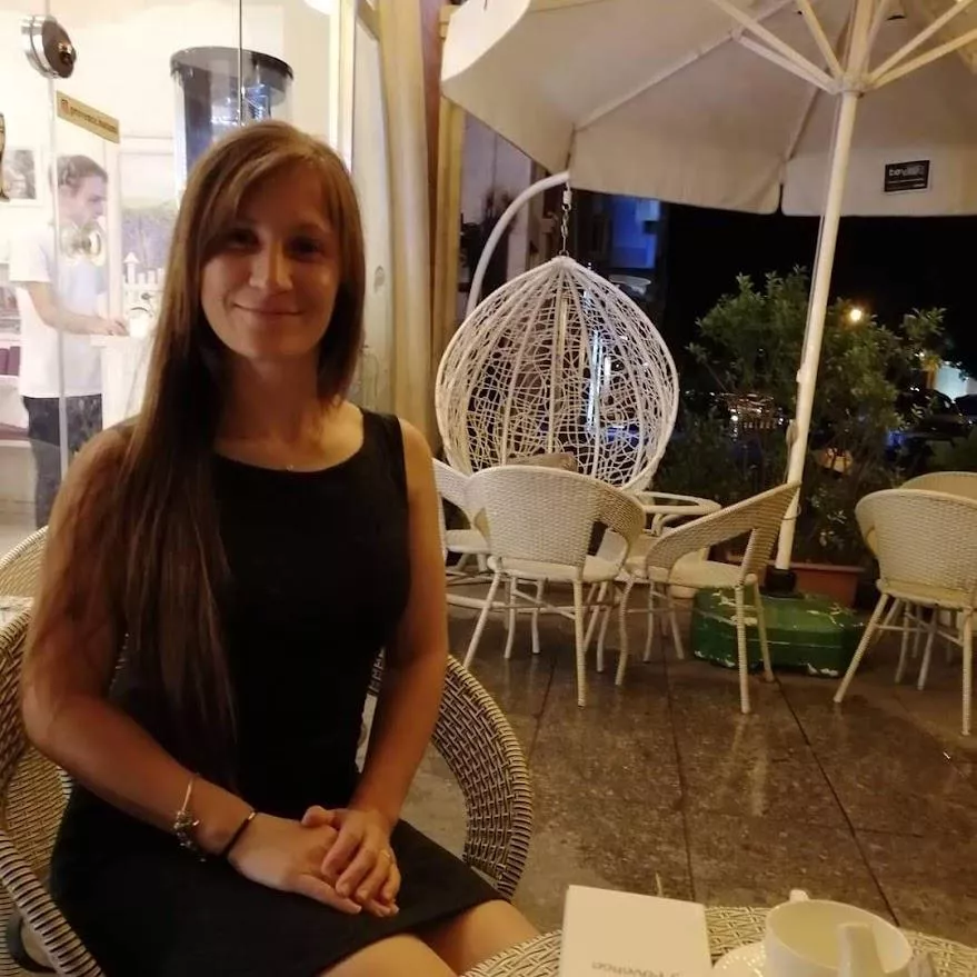 Yesterday we took a walk with a girlfriend. The city is so beautifully decorated. Here a real festive mood came to me 🎉❤️ New year is coming soon. How are your holidays?