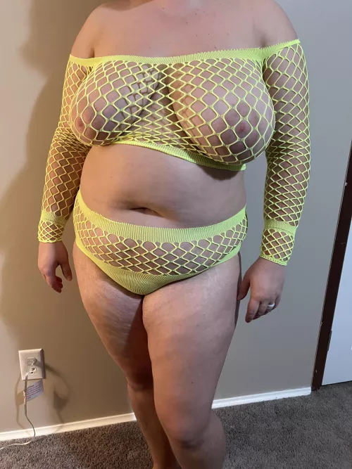 Yield and observe my belly button