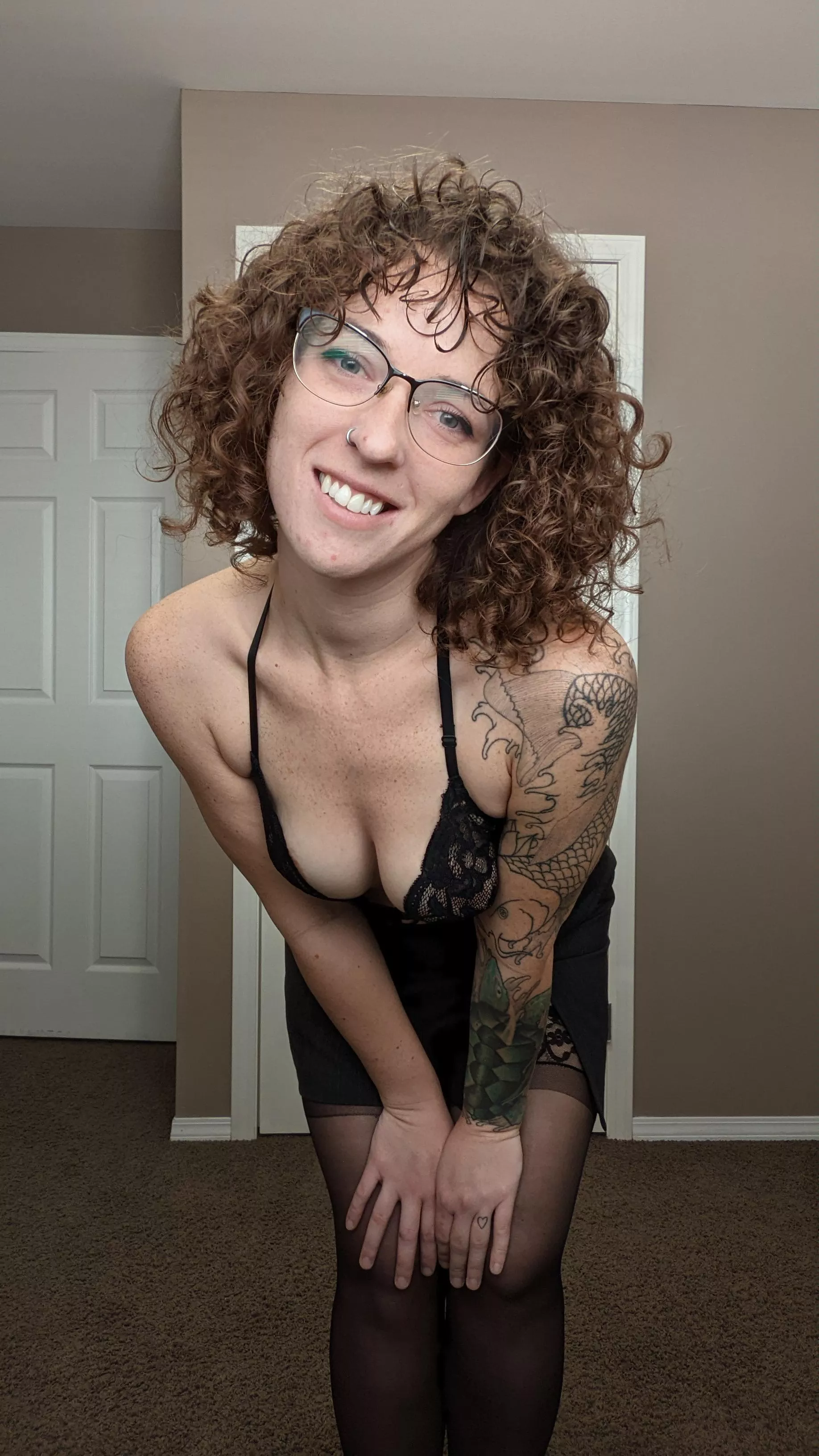 You can call me Girlie 😘 I post daily, all 150+ media is available, no ppv! 💗 Check out my cute nudes and squirting videos 💦 $5 💗