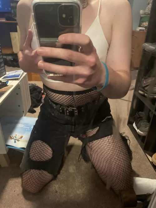 You can see my cage peeking out