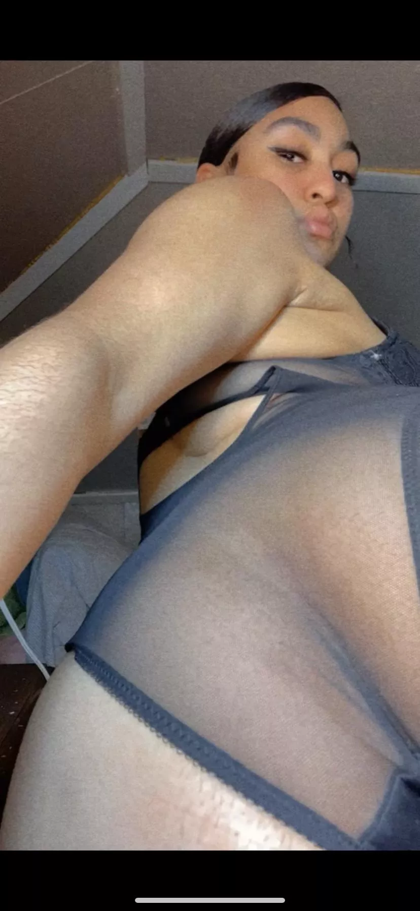 You don’t deserve to be pleased without my permission . You don’t even deserve to make your own decisions 🖤[Dom] [sext] [Kik] [rate]