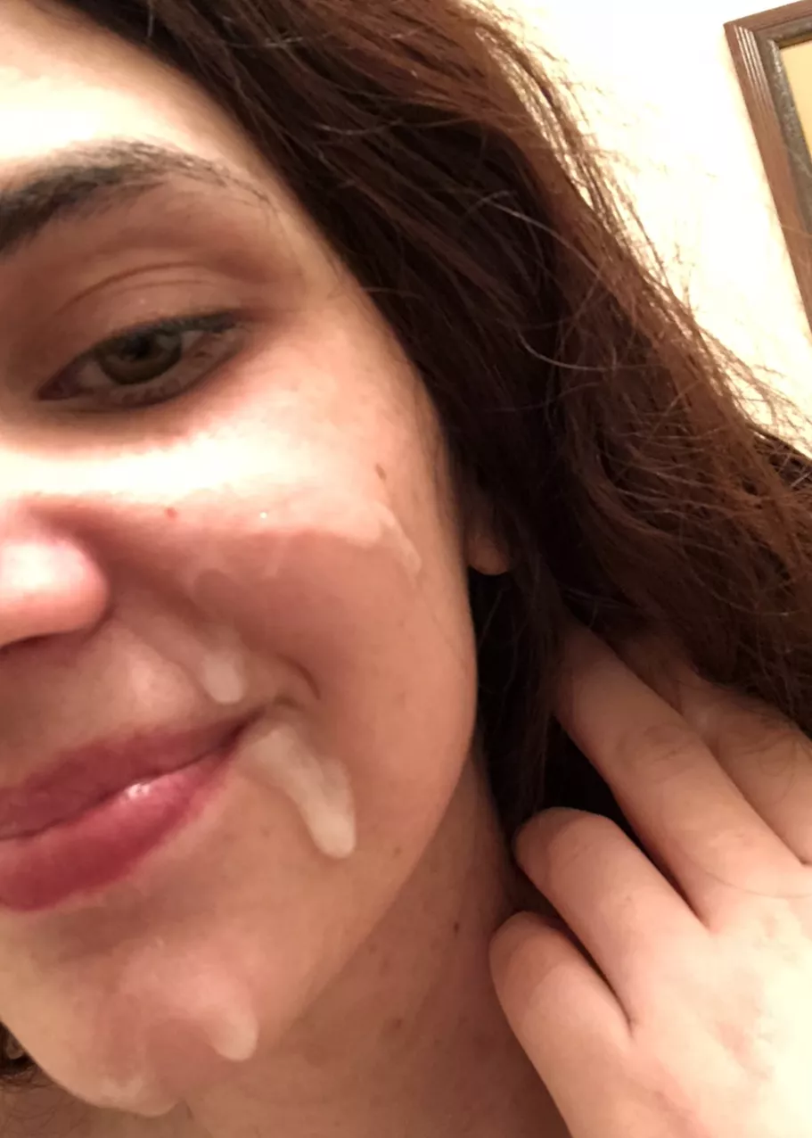 You guys seemed to love my last facial pic 🤍