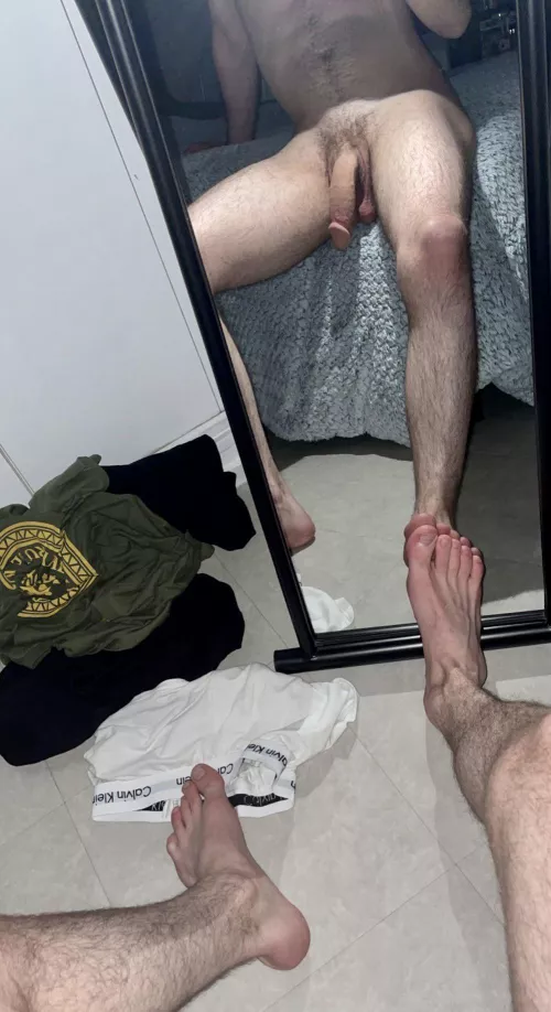 You know what they say about big feet