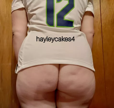 You like my game day outfit? ๐