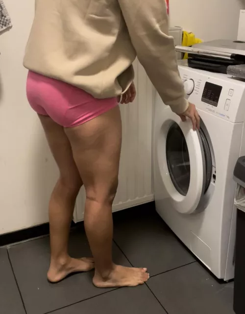 You like that big butt? Show me some love on my page