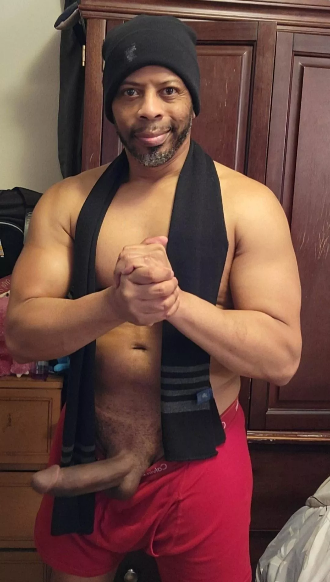 You like the scarf? (49)