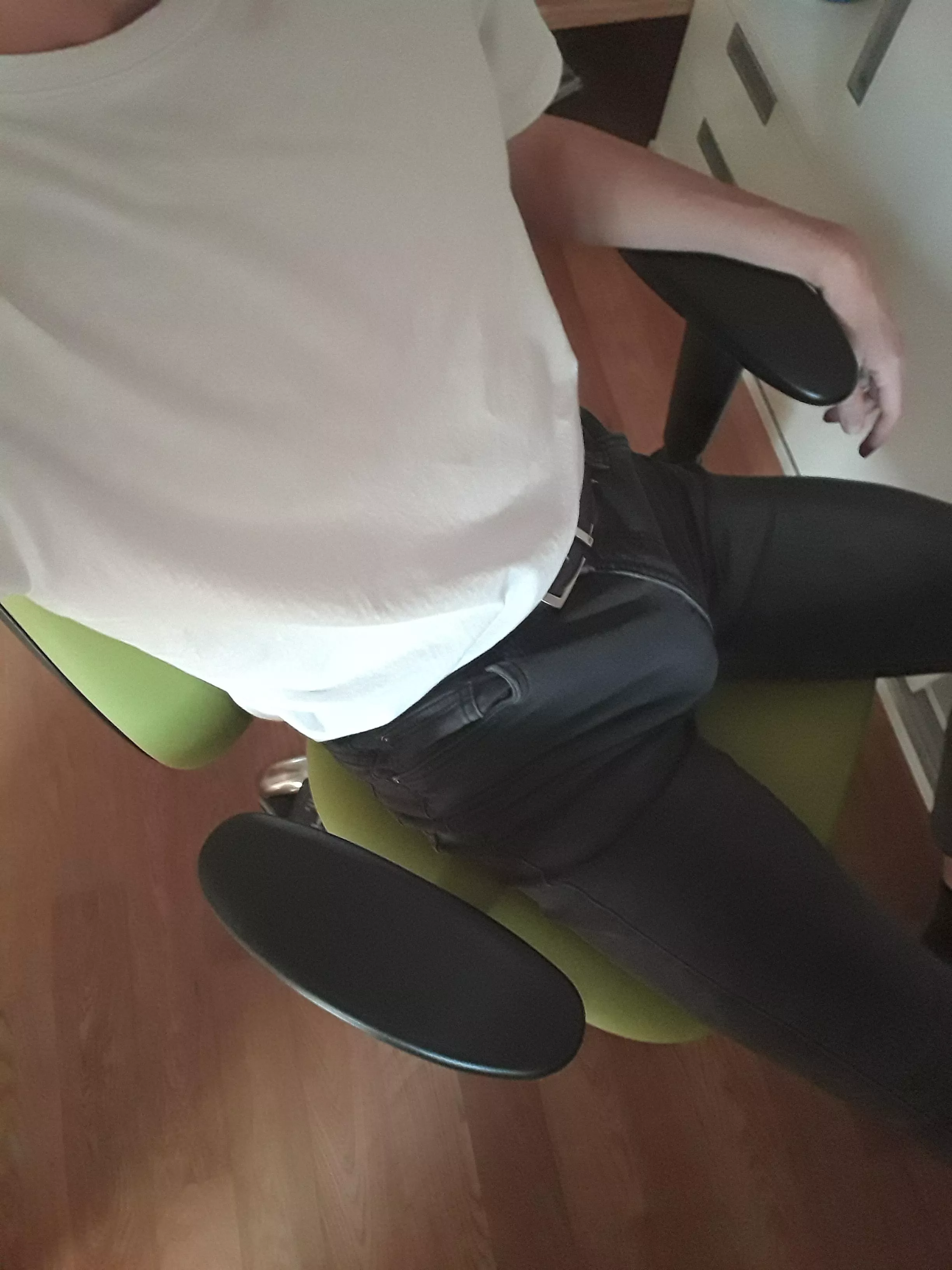 You should always tuck your shirt. Theres no need to hide it 😏