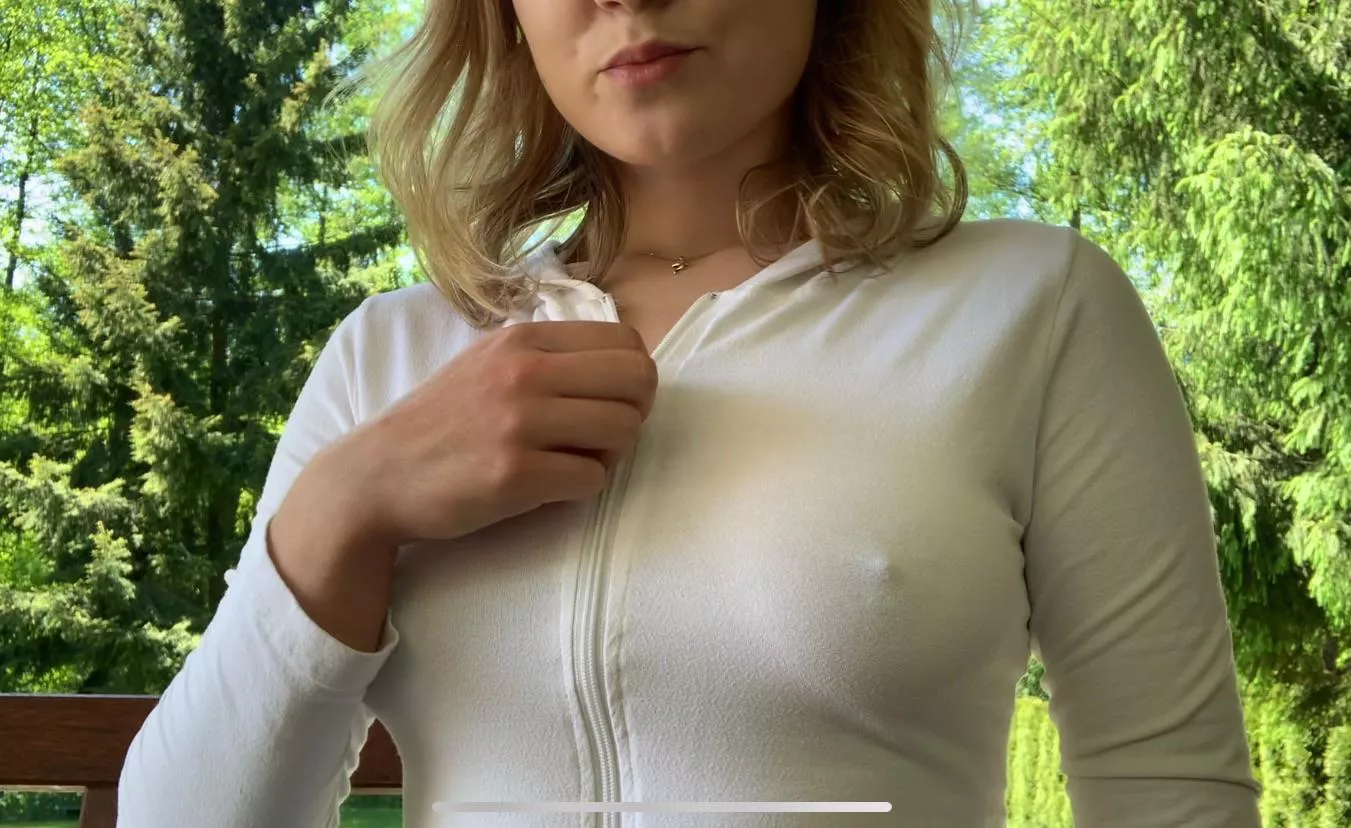 You think anyone can tell? (F23 oc) 🐷💖