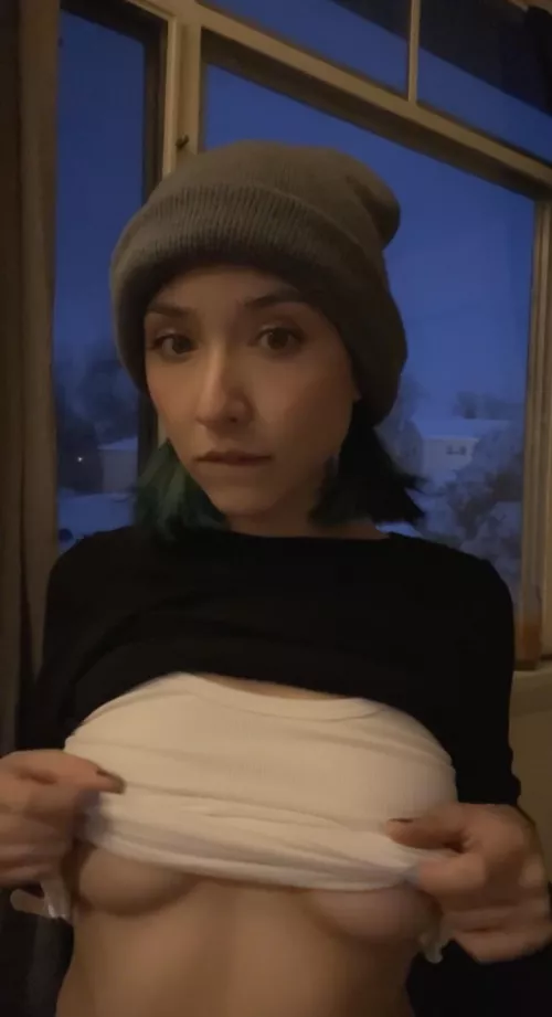 You wanna see this snow bunny take off her shirt?