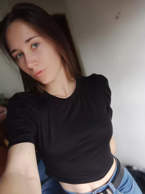 You wanna see what i got under my shirt?