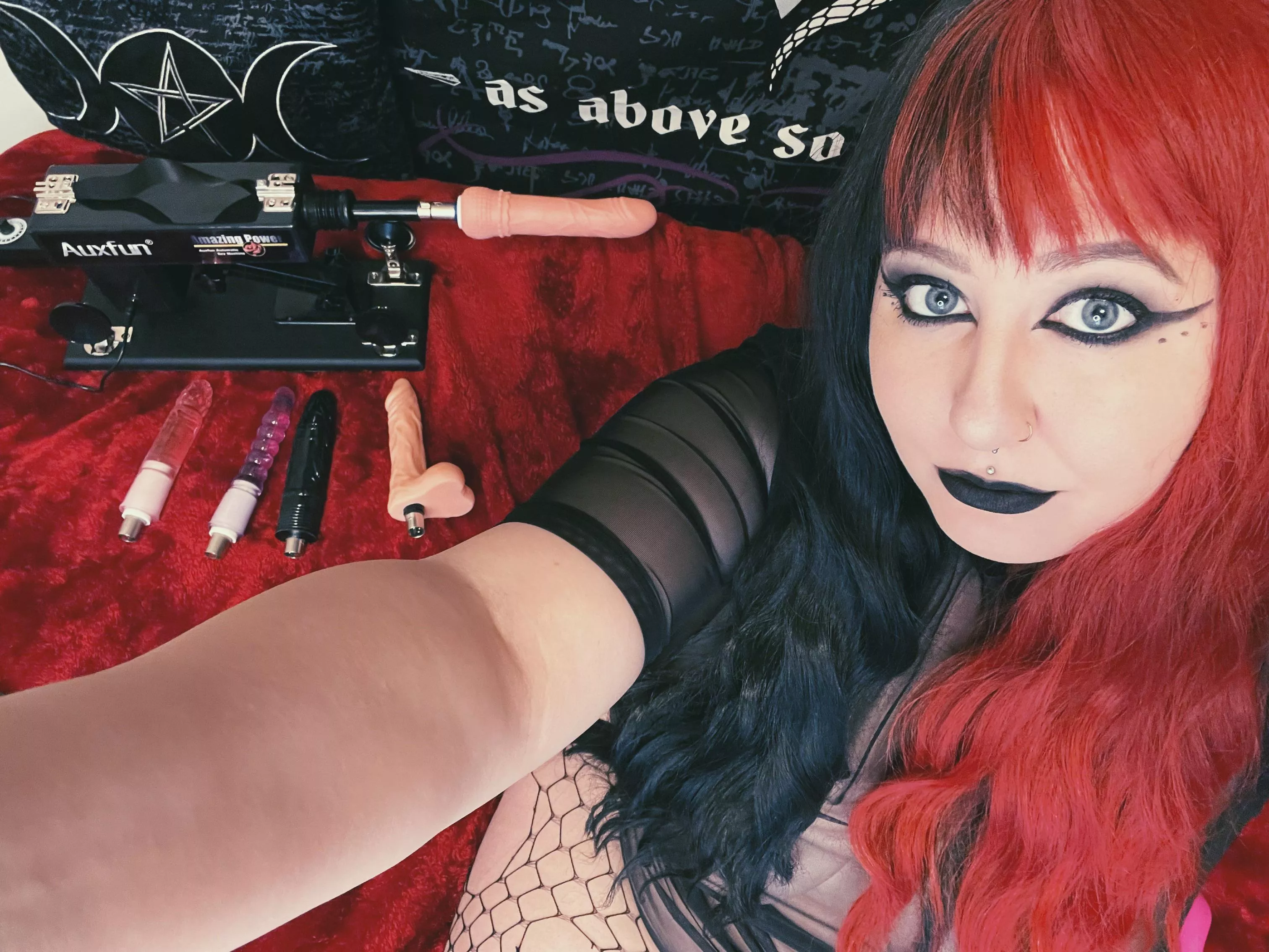 Your favorite big titty goth is online all day! 😈 My fuck machine is ready for my tight pussy! 💦 link in comments or search lolahdreadful