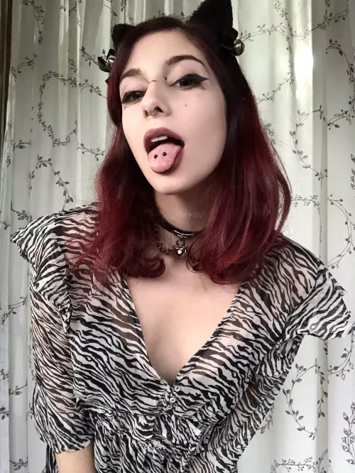 Your metal redhead is horny rn 👅