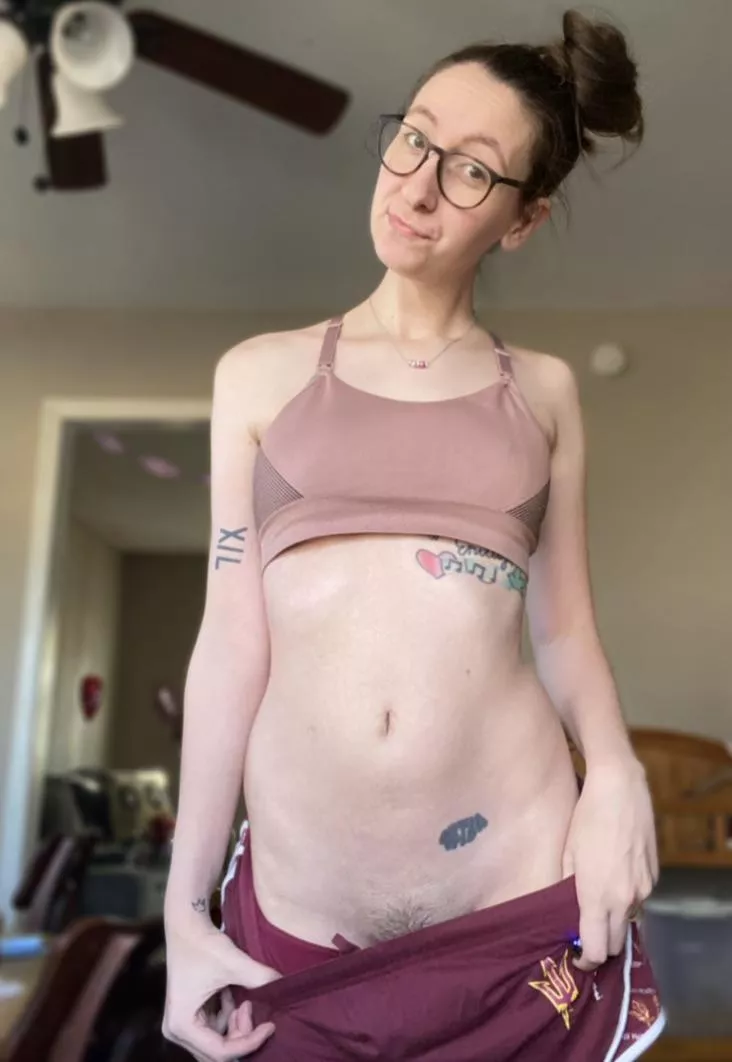 Your sexy neighborhood MILF💋