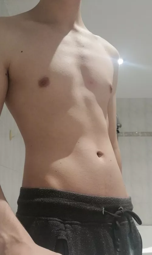 Your skinny boy 🐱