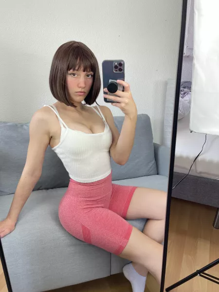 Your sporty teen babe๐
