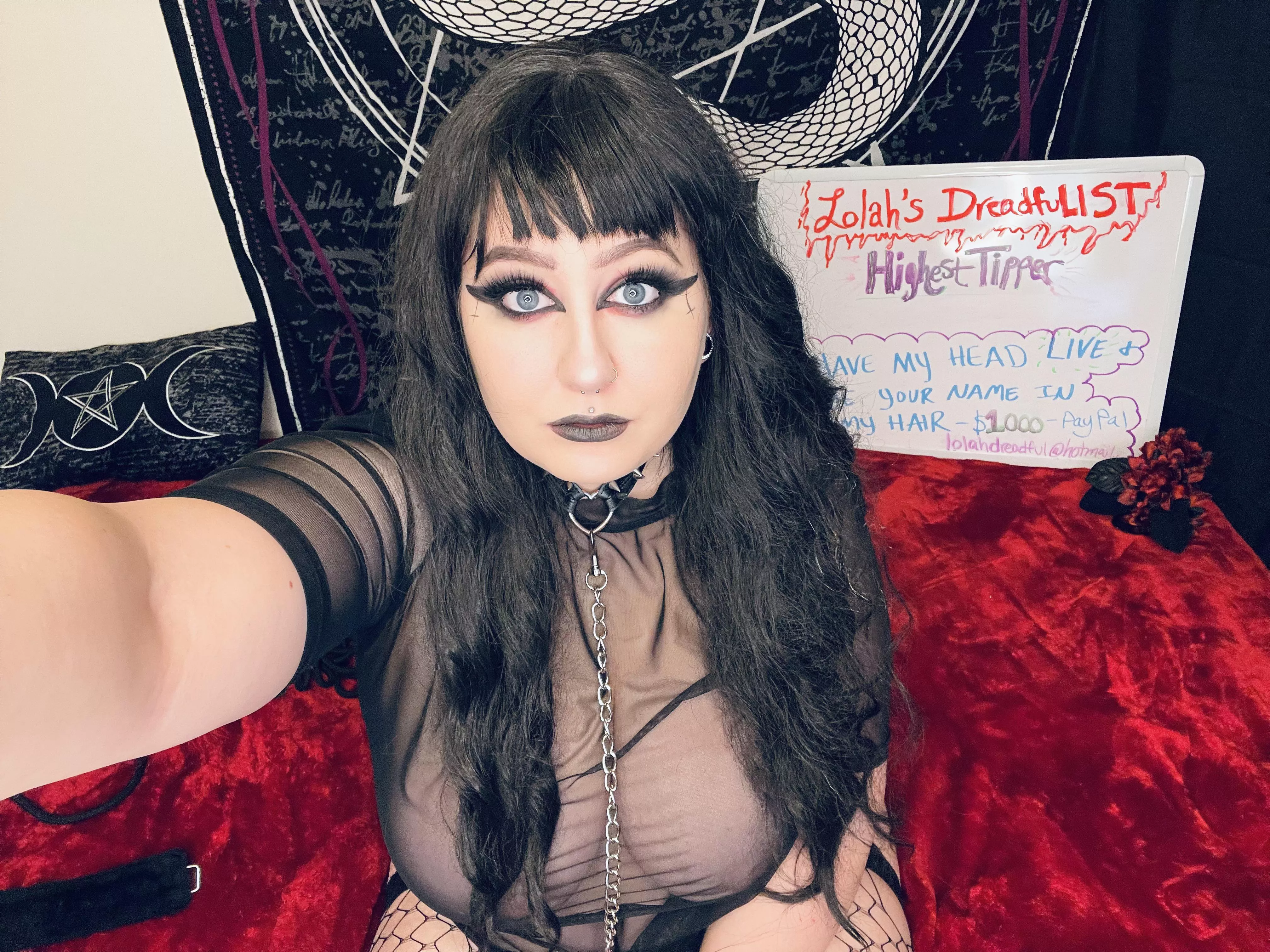 Your thick goth gf is online and my lush is in my cute goth pussy! 😈🦇💦 link is in comments