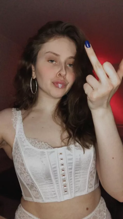 You're a loser! I want to spit in your face!