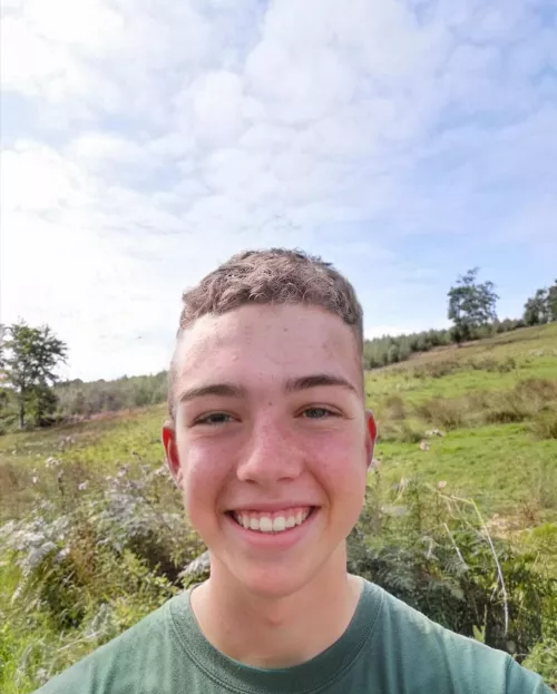 You're all so good looking! Scared to post this but here goes... Hi ๐