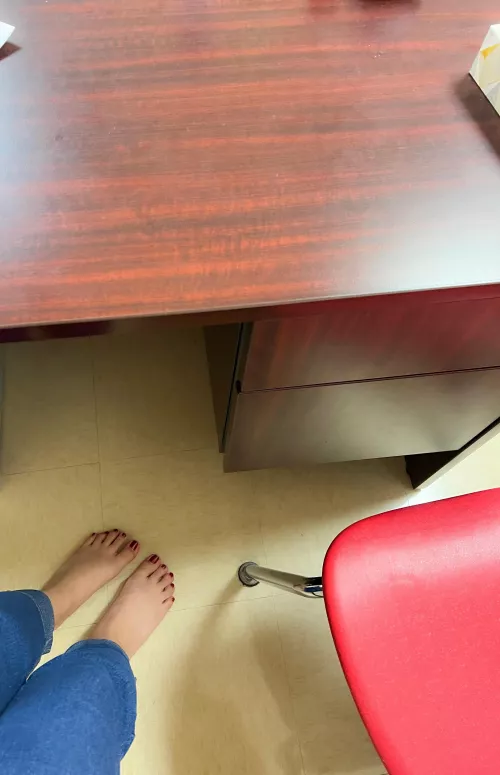 You’ve been bad. Come sit beside me and let’s have a 1 on 1 talk 😏