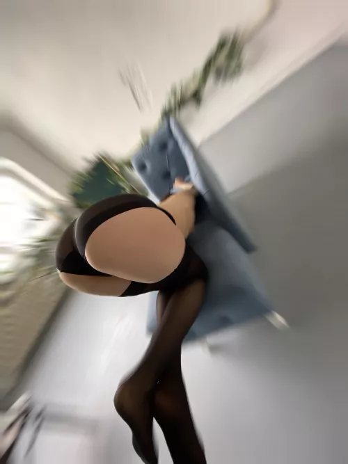 Yum. What a delicious looking ass what a huge ass 🔥🔥🔥