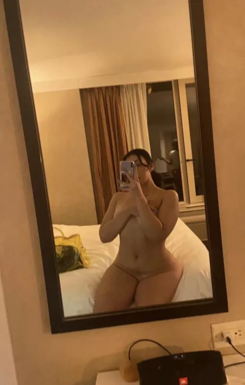 [18 70kg 5’6] How am I looking? 😈