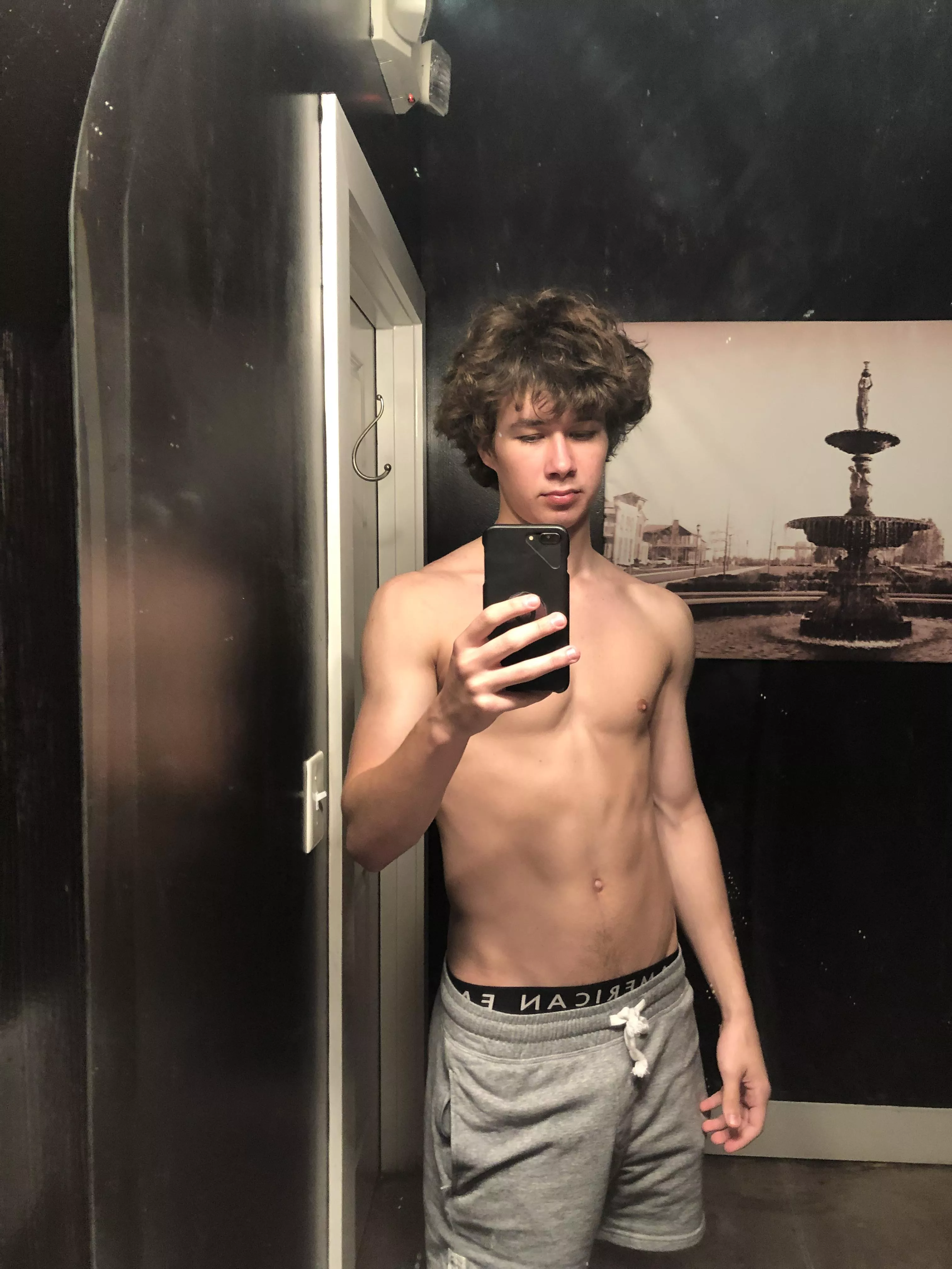 18👅 (New OF link in bio)