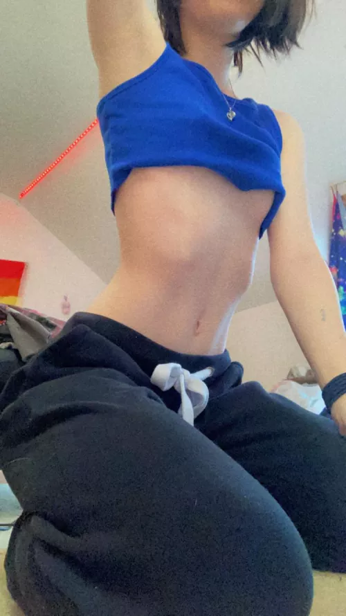 ❤️18 & Petite❤️