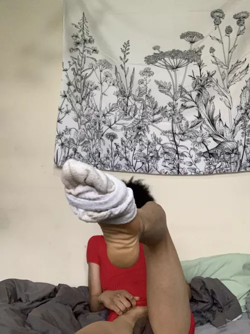 18M Femboy. Taking custom requests for Β£. message me.