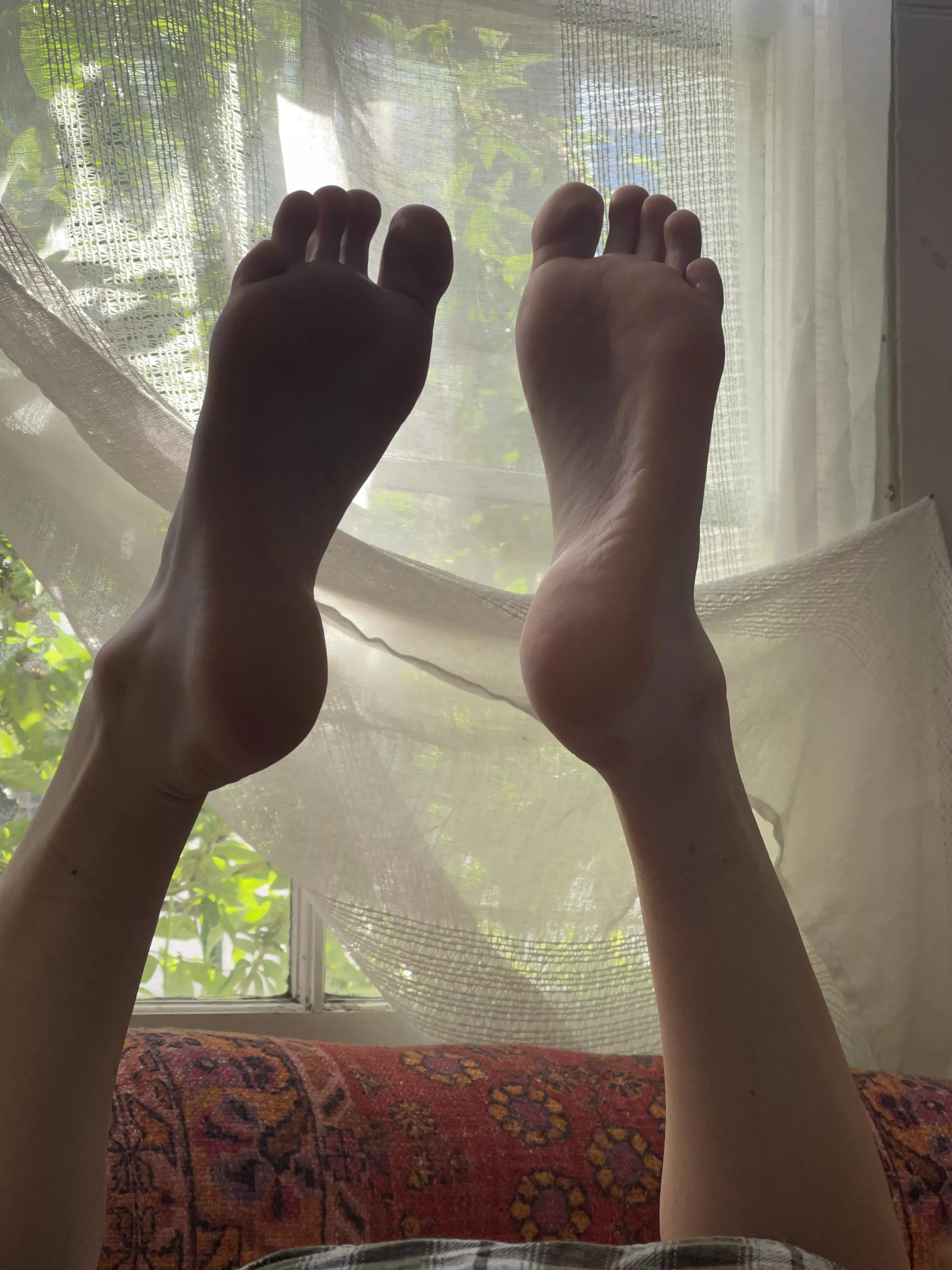 (19yo) silhouette 👣