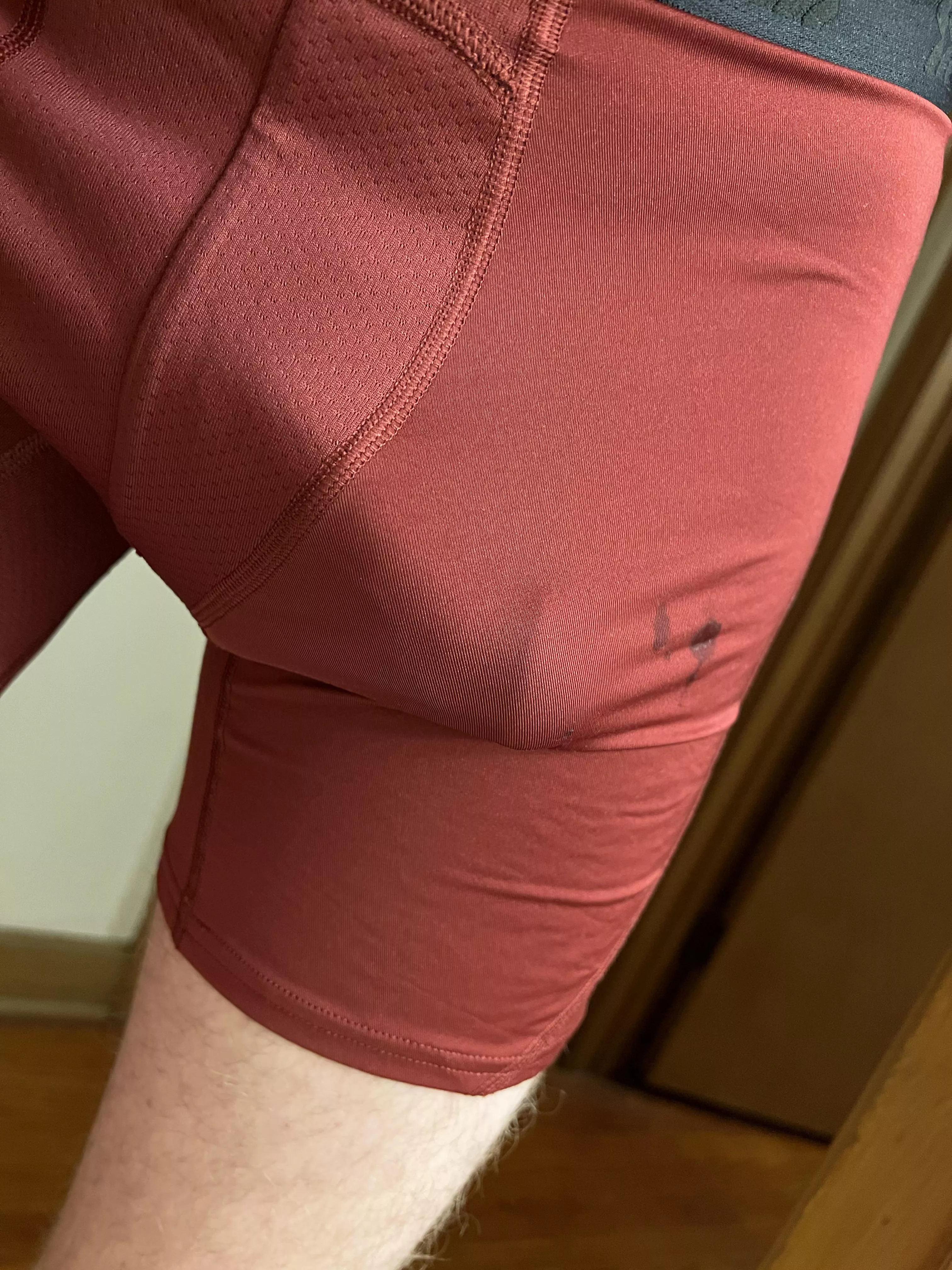 2 mins into scrolling and I’m already leaking