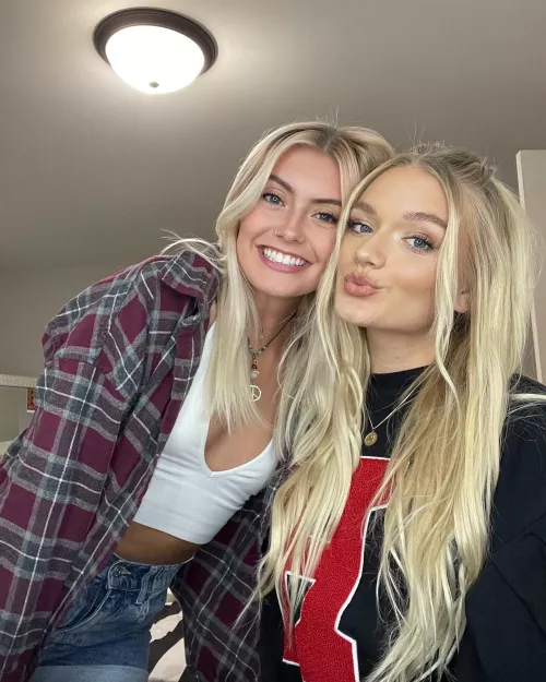 [2] My cute college friends!