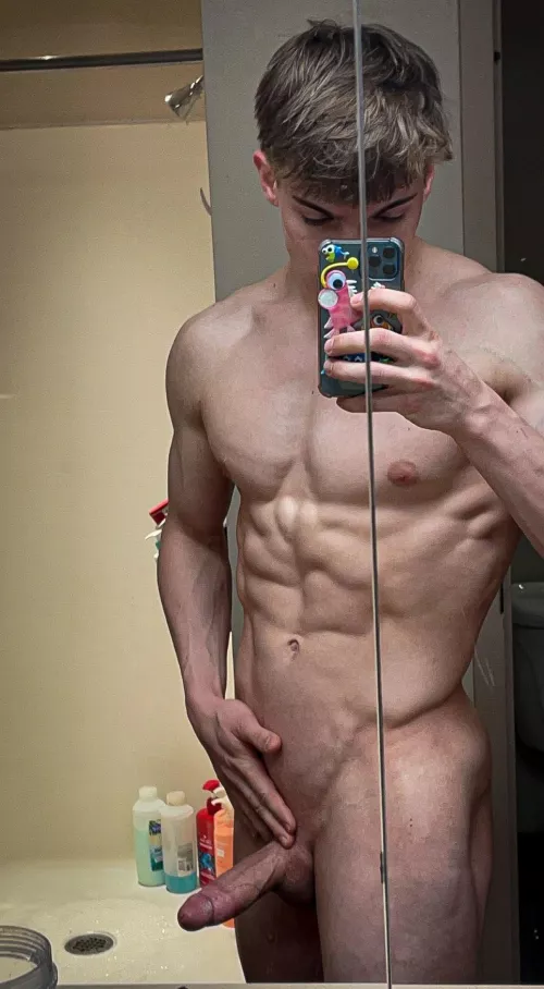 [20] any bros wanna chat?