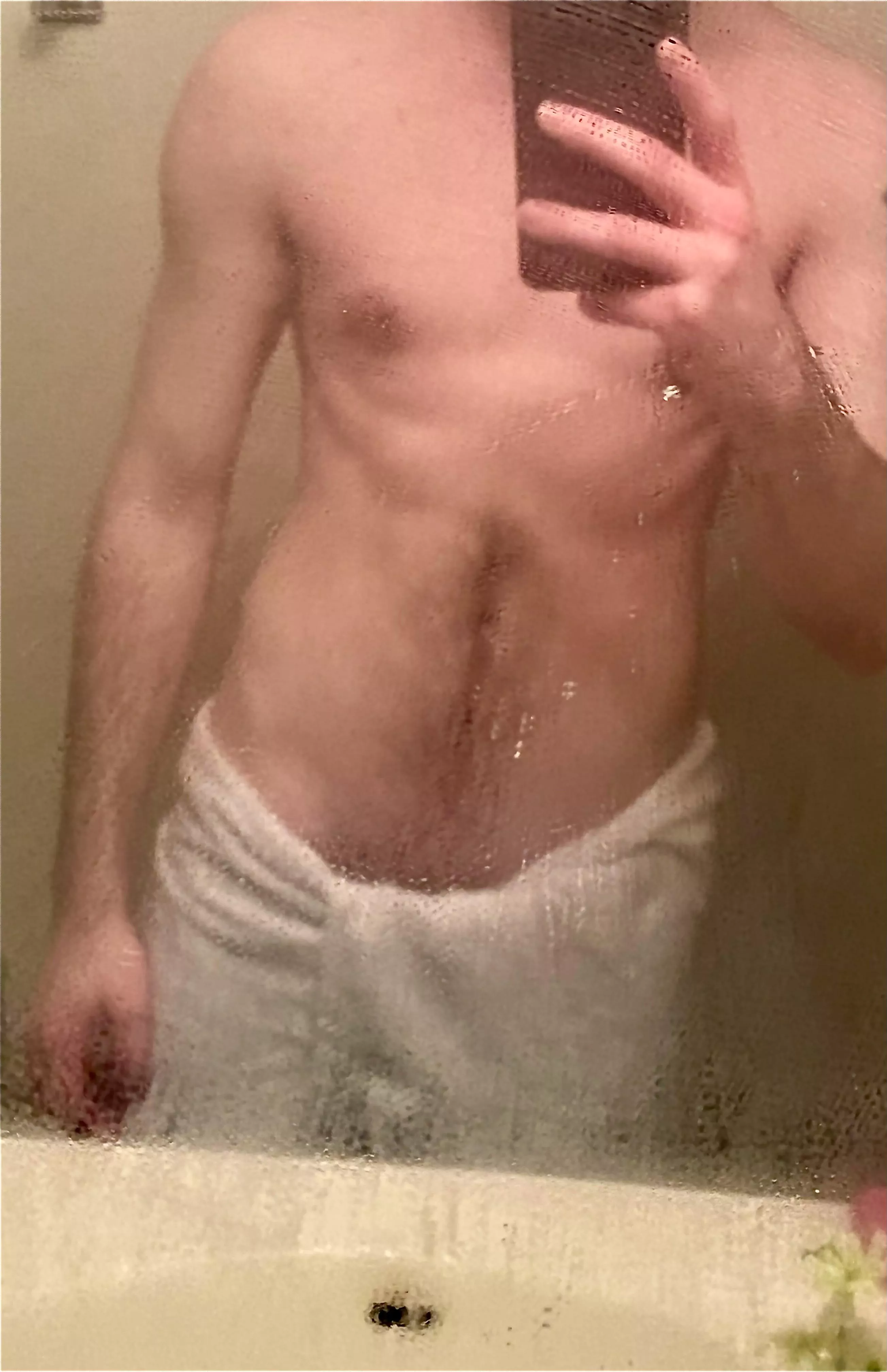 21 any (m)uscular bros want to help me work out