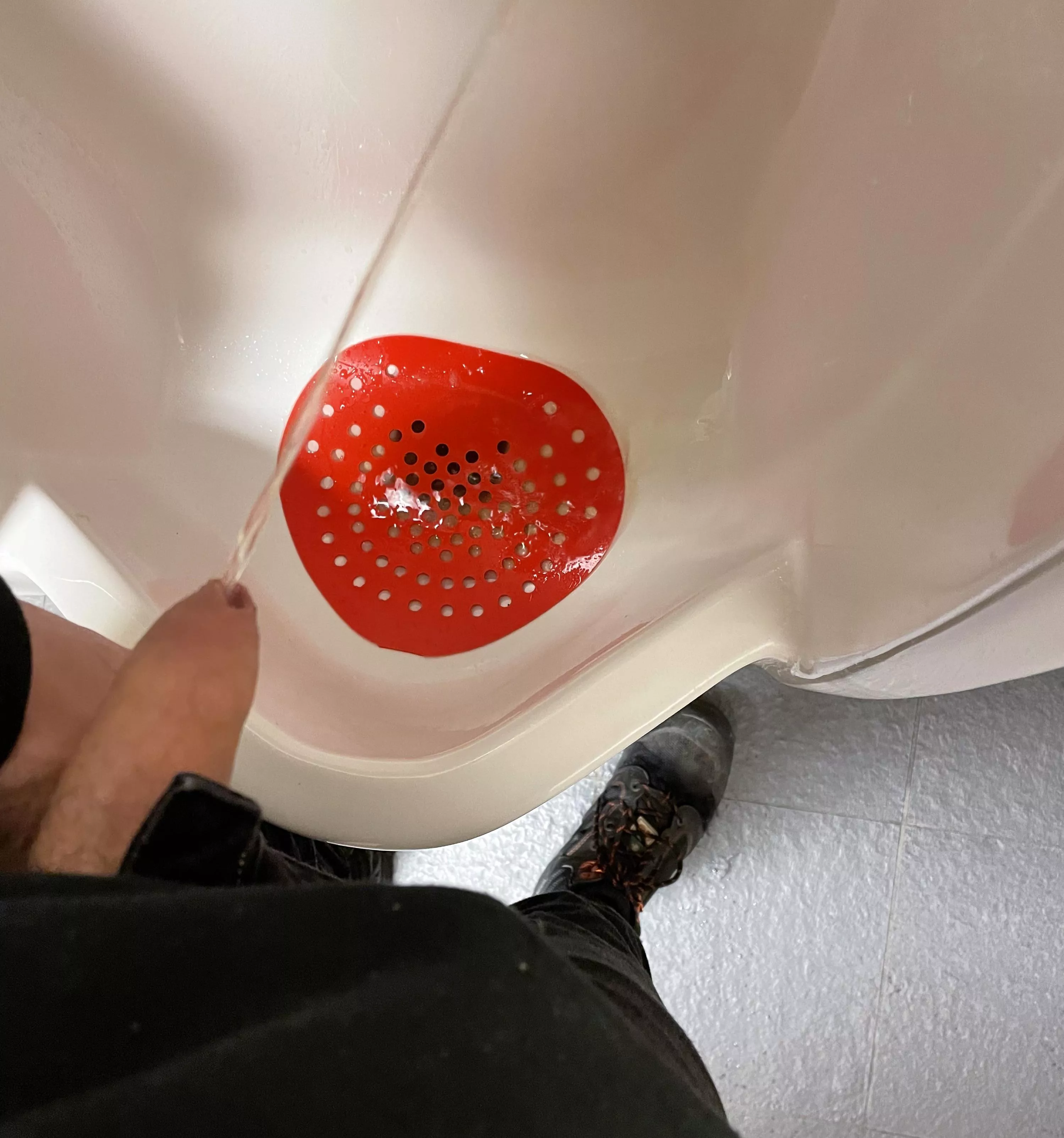 [21] Had to take a break from driving the forklift at work to drain the snake 😜