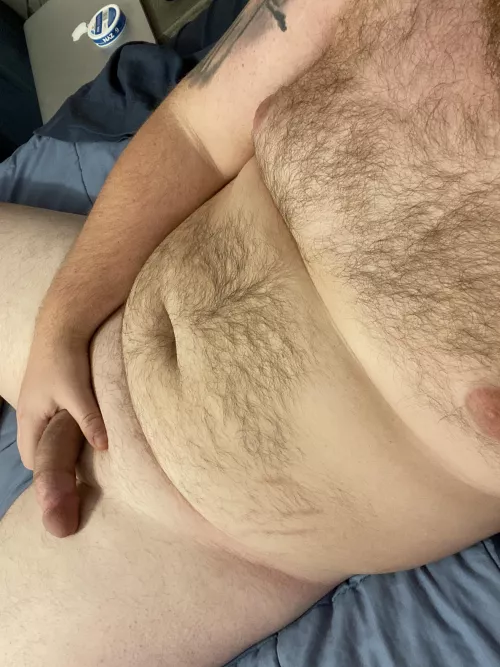 21 high and looking for a daddy or a bro dm me!