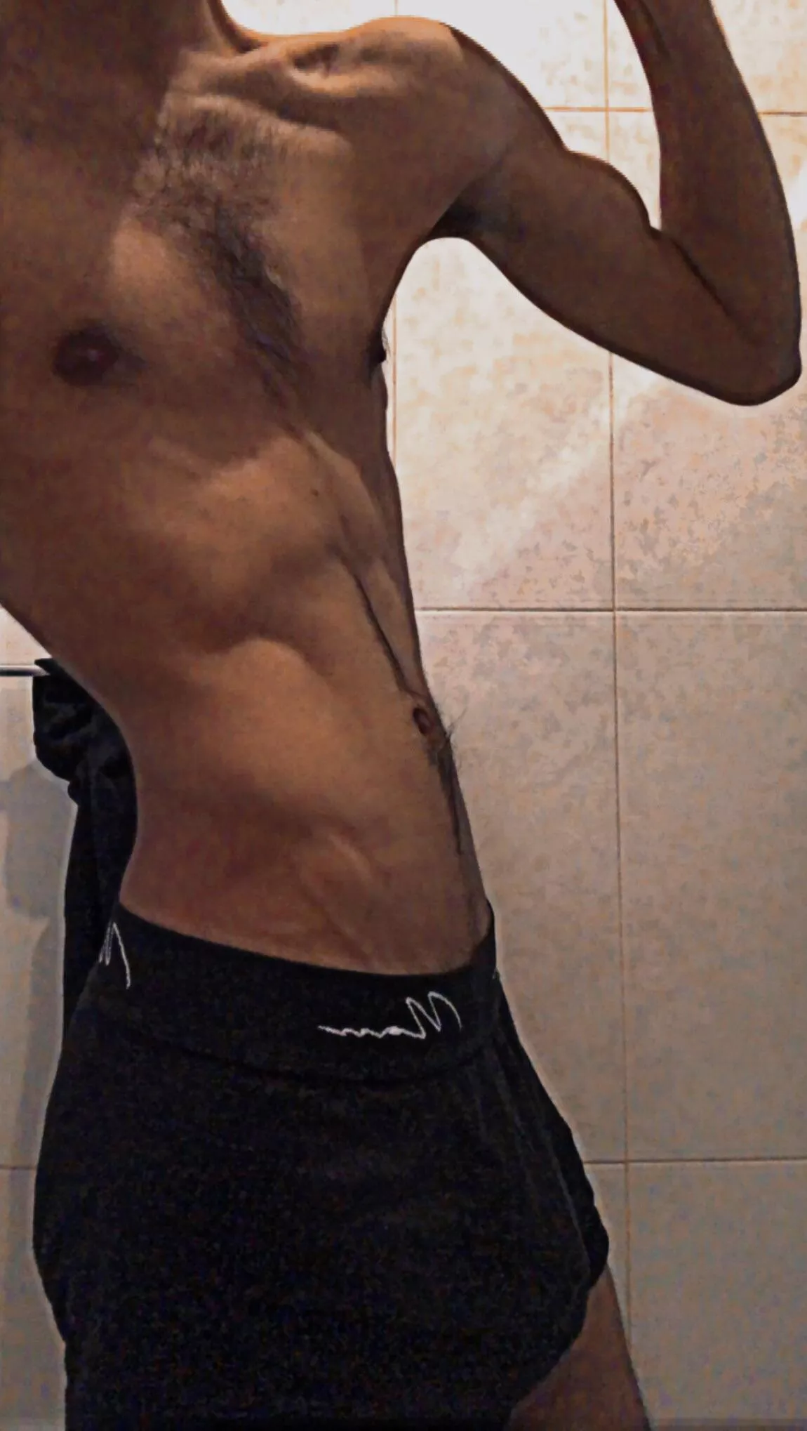 21 Saudi Top. HMU BOYS👅👅